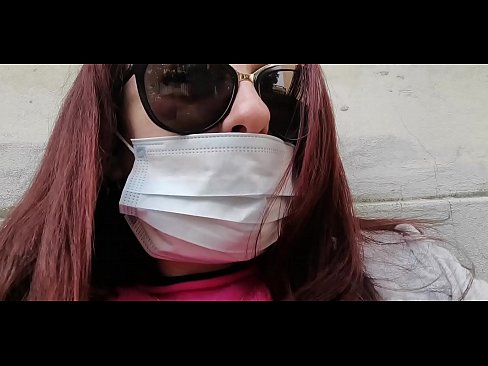 ❤️ Nicoletta hefnir sín á nágranna sínum og pissar í bílskúrinn hans (sérstök Covid19 ítalsk sóttkví) ☑ Kynlíf hjá okkur ❌❤